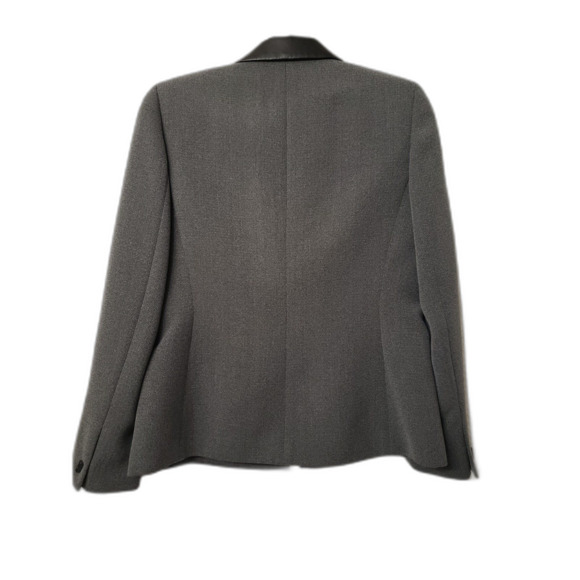 Tahari By Arthur S. Levine Women's Blazer Size 6 Gray With Black Trim Business - Picture 2 of 7